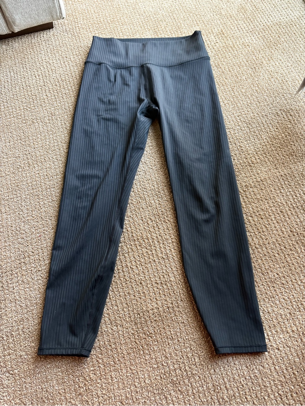 Vuori Inversion Ribbed Black Leggings - Picture 2 of 4